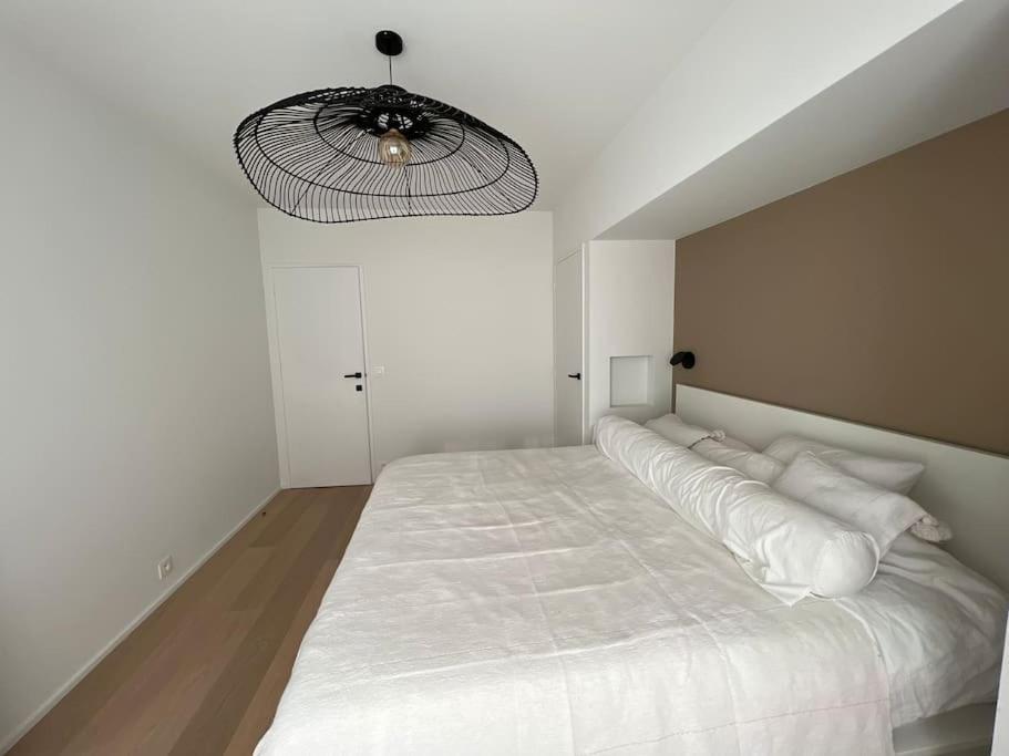 Beautiful Penthouse At 5Min Of Albert Place 크노케-하이스트 외부 사진